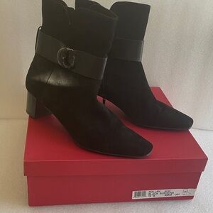 Vanbli Elegant Black Suede Ankle Boots NIB